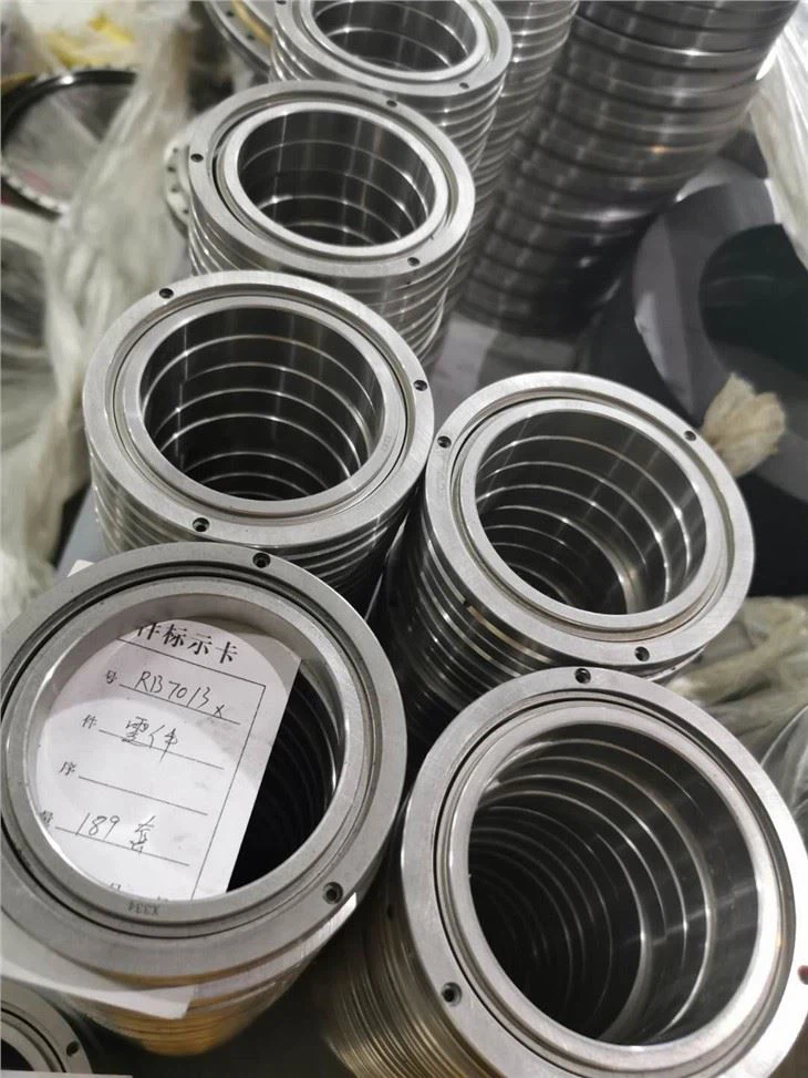 Crossed Roller Bearing RB7013